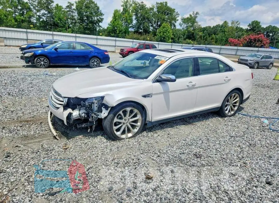 1FAHP2F83JG122843 Photo# 1