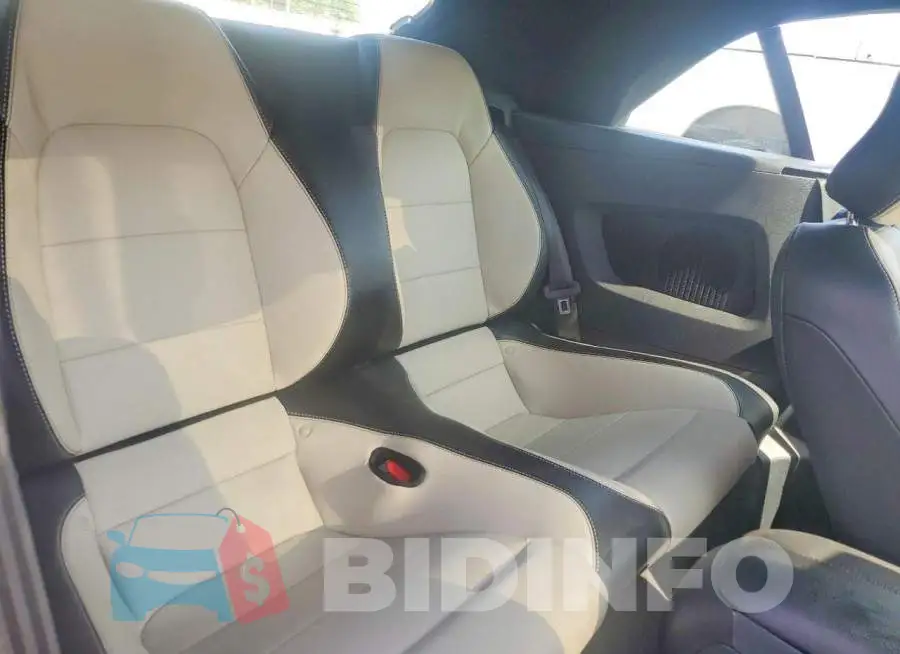 1FATP8UH6M5154377 Photo# 10