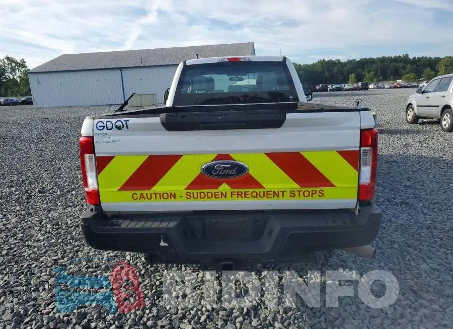 1FT7X2A67KEF83732 Photo# 6