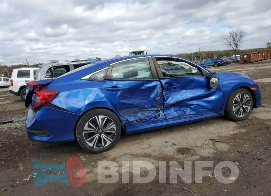 19XFC1F70HE010879 Photo# 3