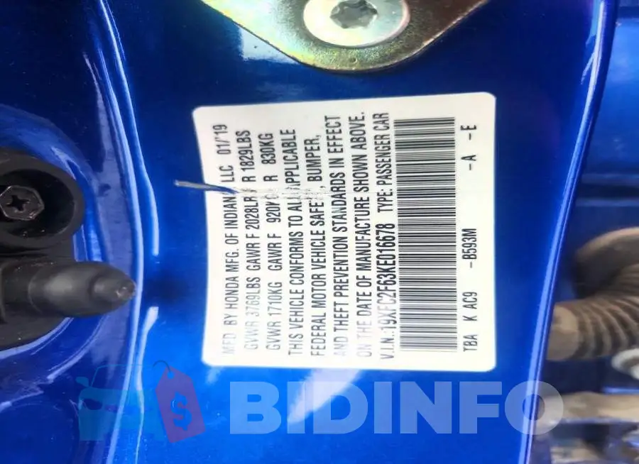 19XFC2F63KE016678 Photo# 12