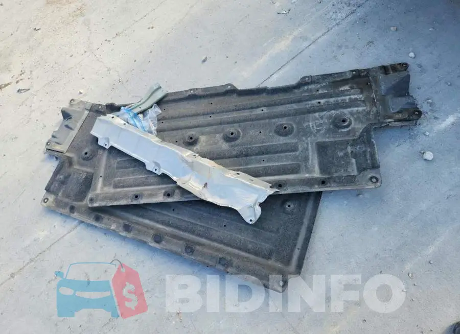 3PCAJ5M13LF110824 Photo# 12