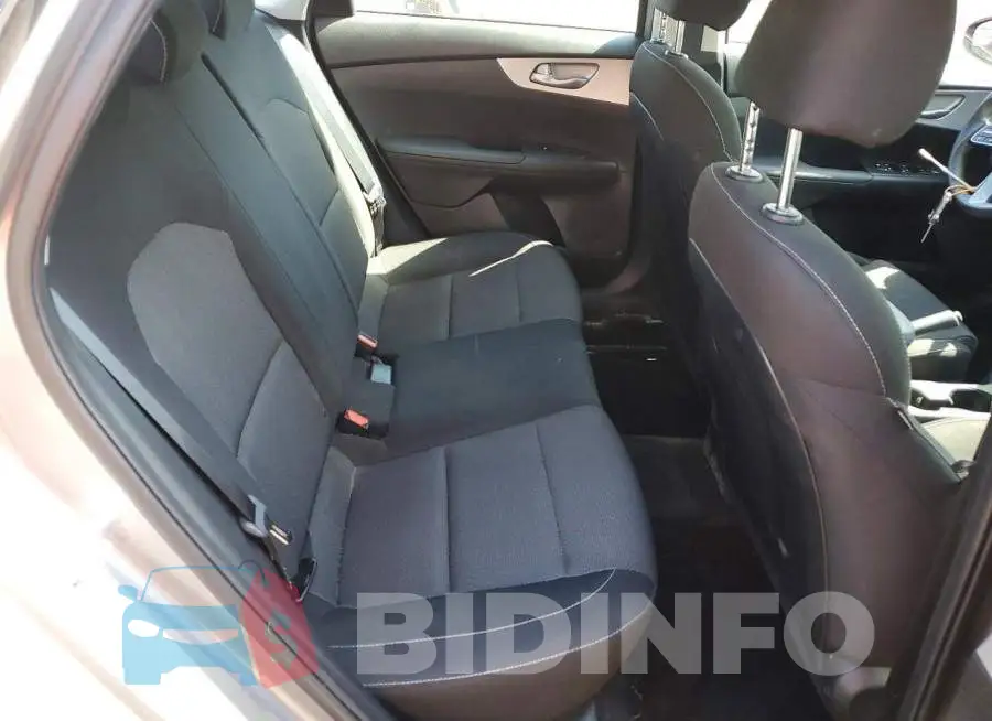 3KPF24AD5RE834038 Photo# 10