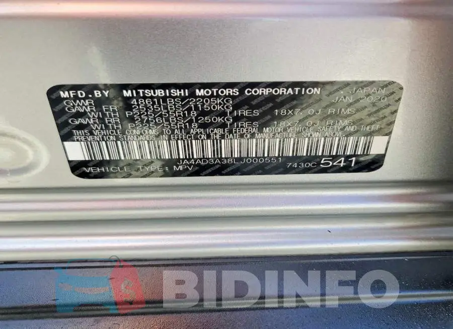 JA4AD3A38LJ000551 Photo# 12