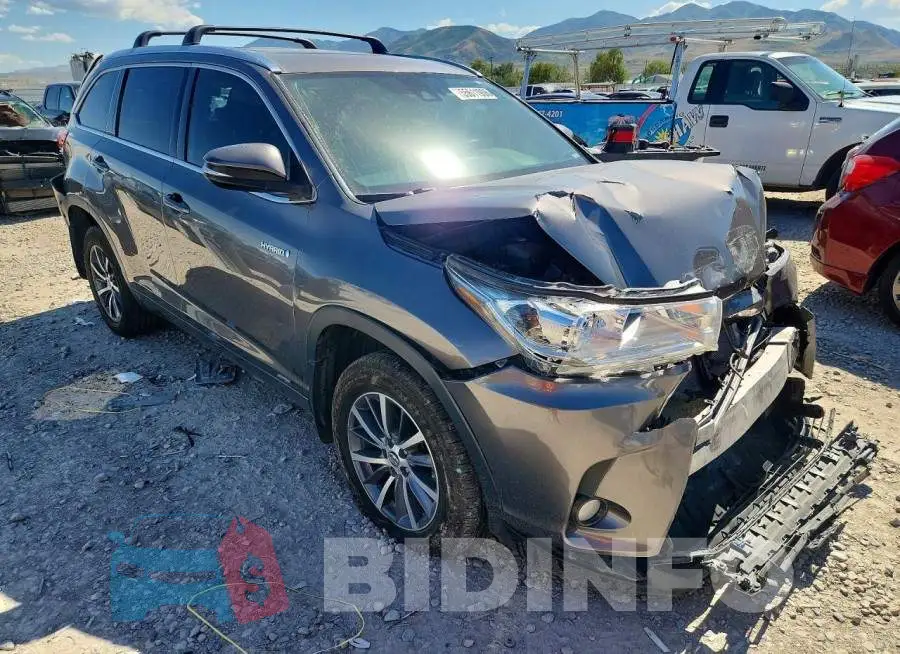 5TDJGRFH3JS047247 Photo# 4