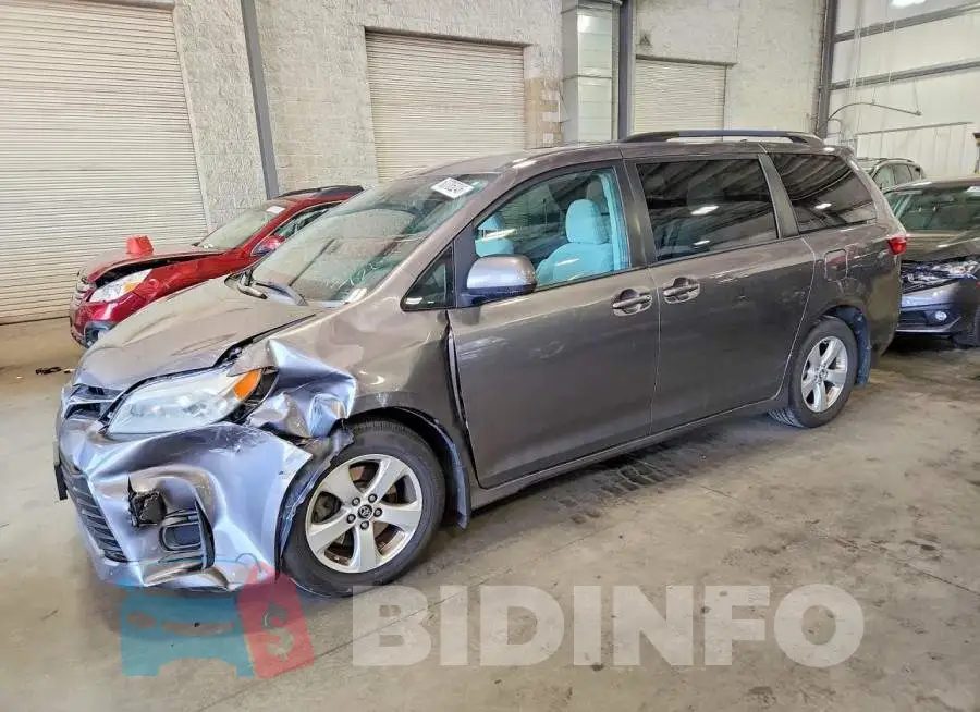 5TDKZ3DC6JS911338 Photo# 1