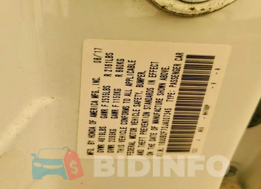 19UUB2F70JA007345 Photo# 12