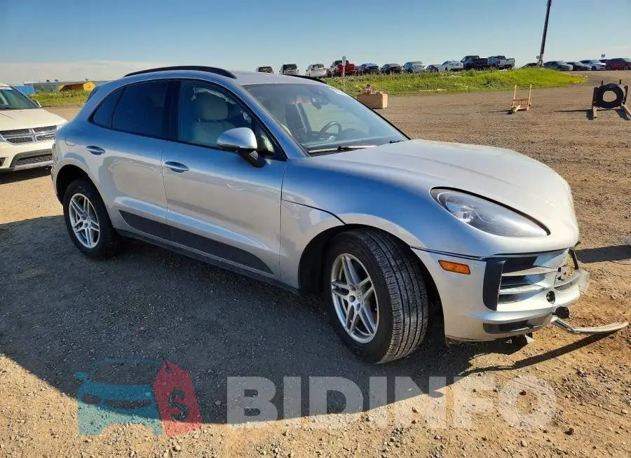 WP1AA2A59MLB02763 Photo# 4