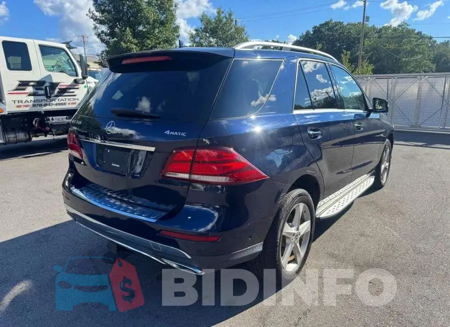 4JGDA5HB8JB044198 Photo# 3