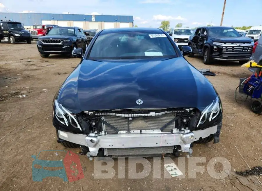 WDDZF4KB8KA619914 Photo# 5