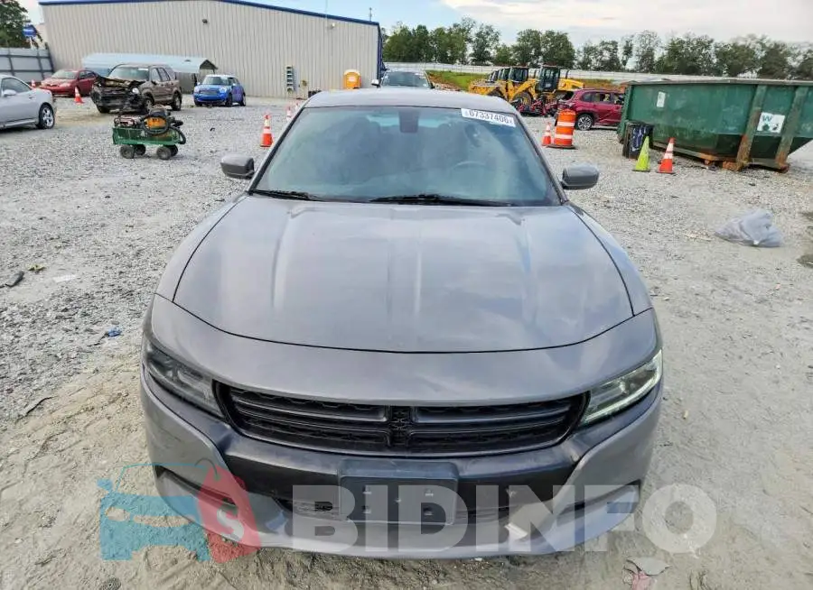 2C3CDXAGXKH638653 Photo# 5