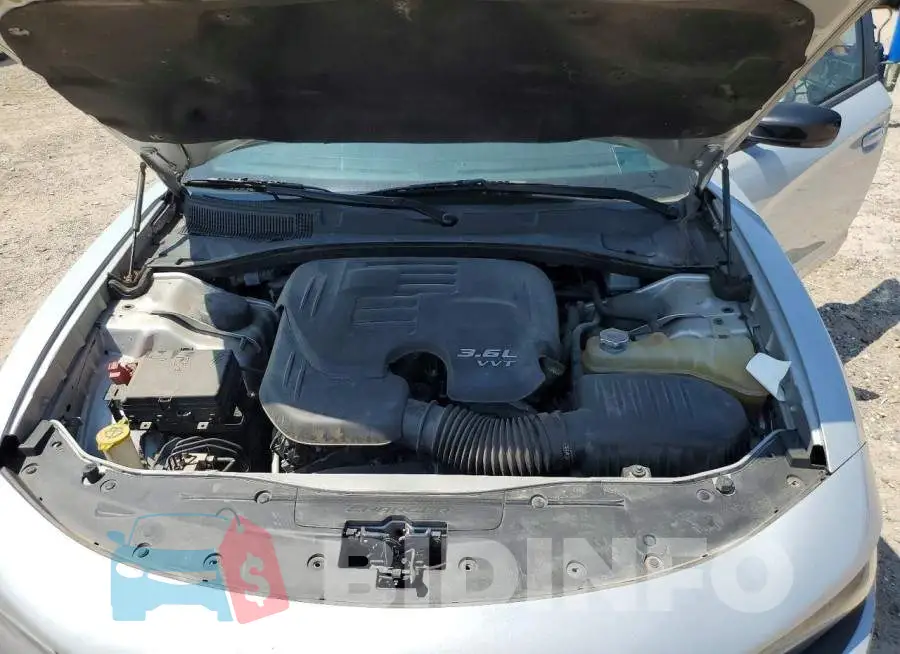 2C3CDXHG2KH572153 Photo# 11
