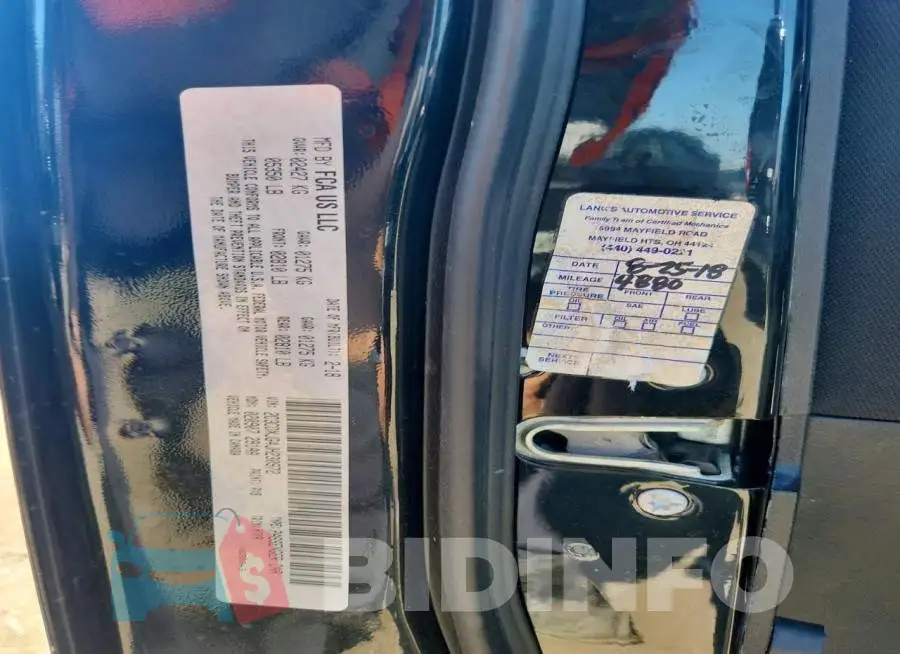2C3CDXJG4JH230972 Photo# 12