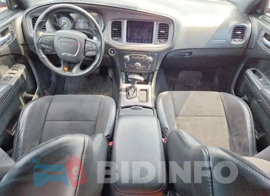2C3CDXMG7PH623868 Photo# 8