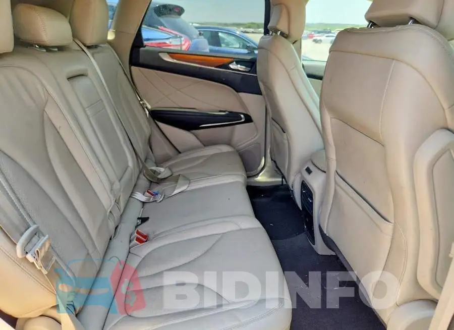 5LMCJ2D97KUL53211 Photo# 11