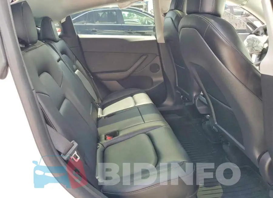 7SAYGDEF2NF324386 Photo# 10