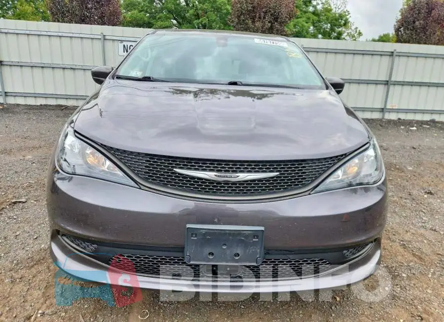 2C4RC1CG4NR158142 Photo# 5