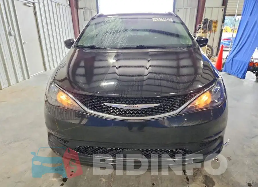 2C4RC1CG5MR565434 Photo# 5