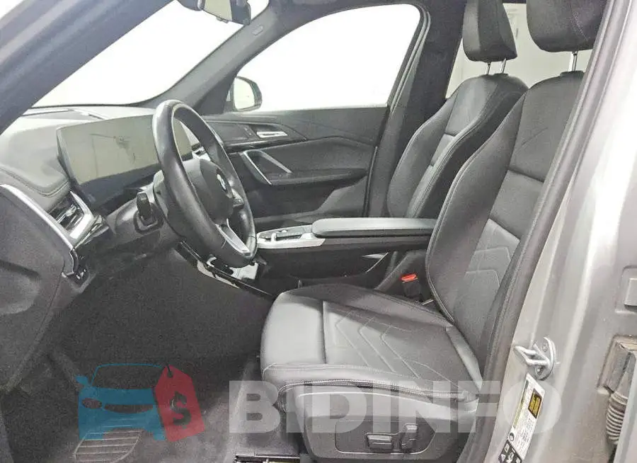WBX73EF00S5227384 Photo# 7