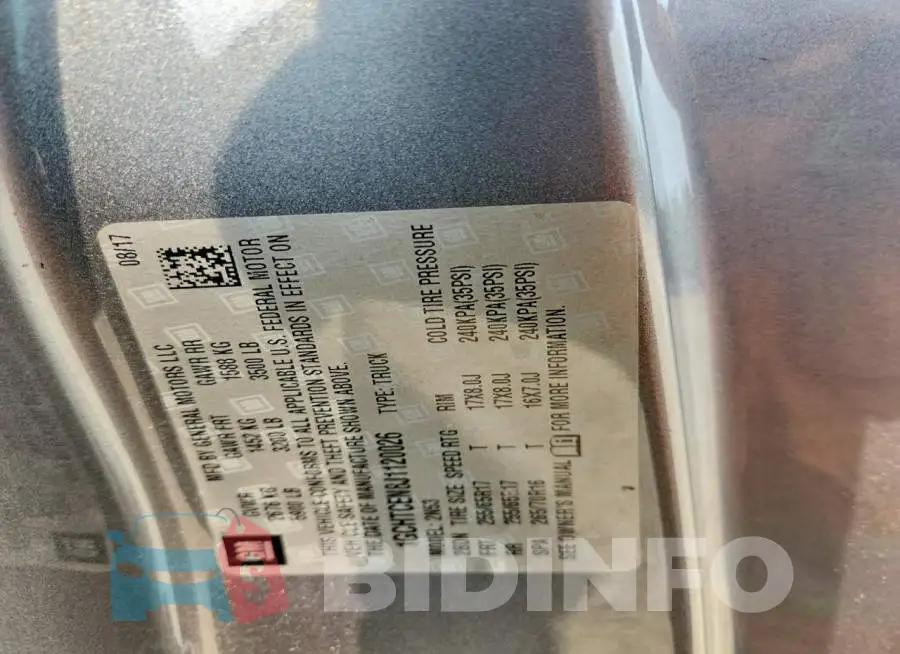 1GCHTCEN8J1120026 Photo# 12