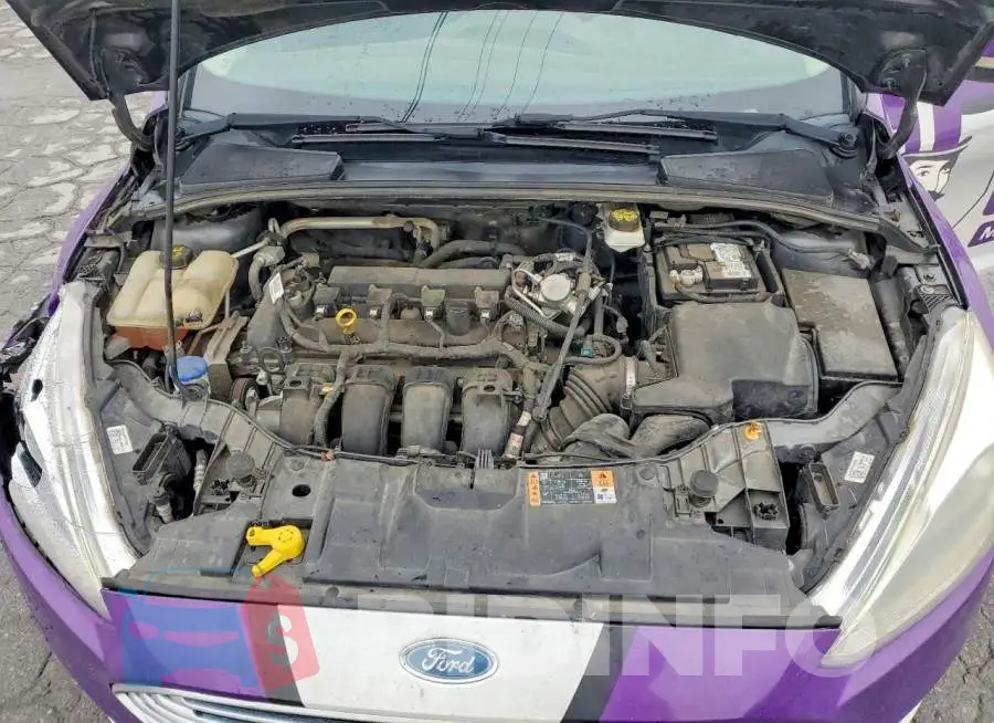 1FADP3J27JL201446 Photo# 11