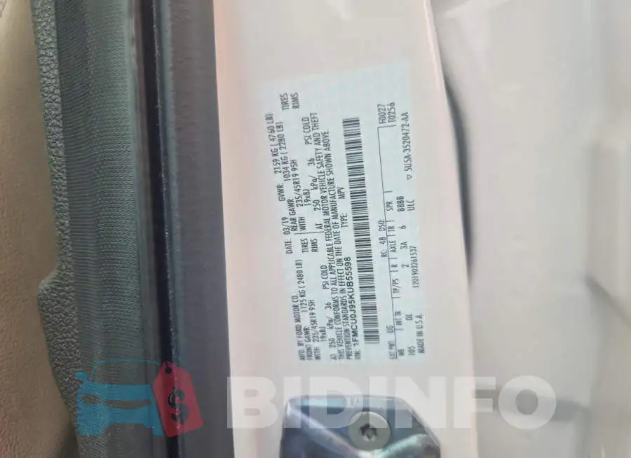 1FMCU0J95KUB55598 Photo# 13