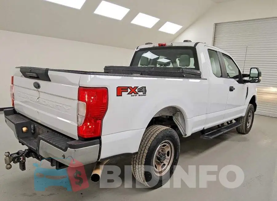 1FT7X2B66NED00823 Photo# 3