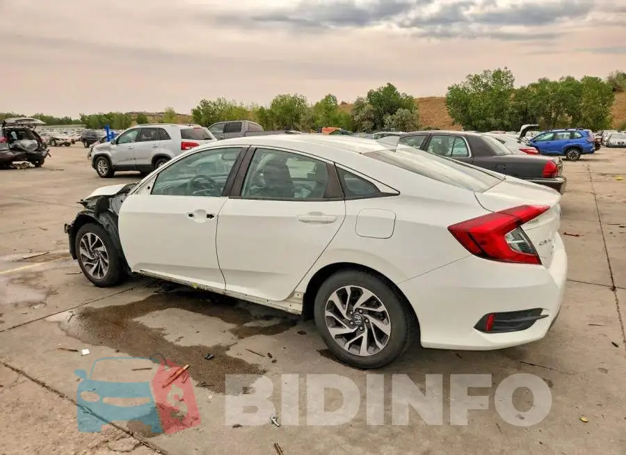 19XFC2F75HE074826 Photo# 2