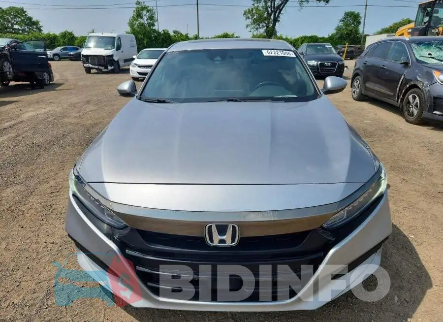 1HGCV2F31JA800704 Photo# 5