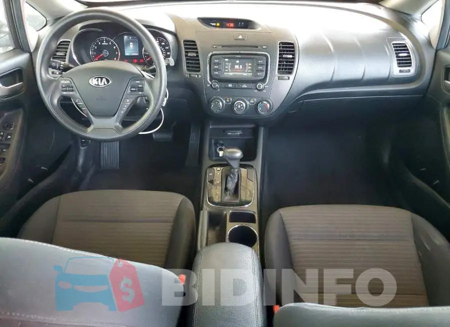 3KPFL4A75HE132923 Photo# 8