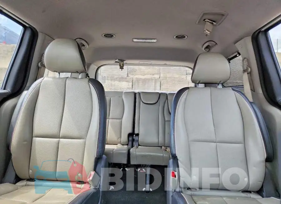 KNDMB5C1XH6245149 Photo# 10