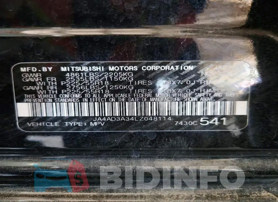 JA4AD3A34LZ048114 Photo# 13