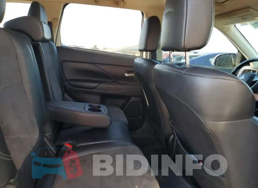 JA4AD3A35KZ003987 Photo# 11