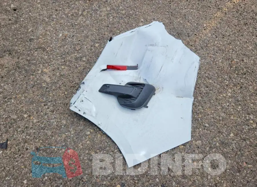 5YFB4MDE9RP213817 Photo# 12
