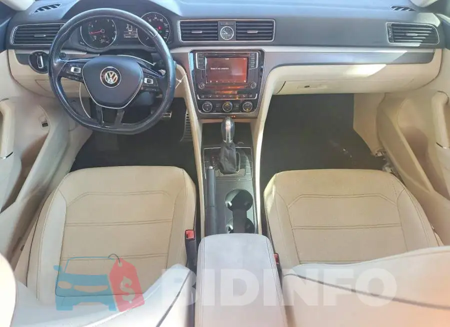1VWDT7A39HC024847 Photo# 8