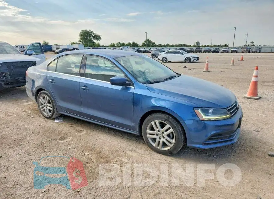 3VW2B7AJ6HM346742 Photo# 4