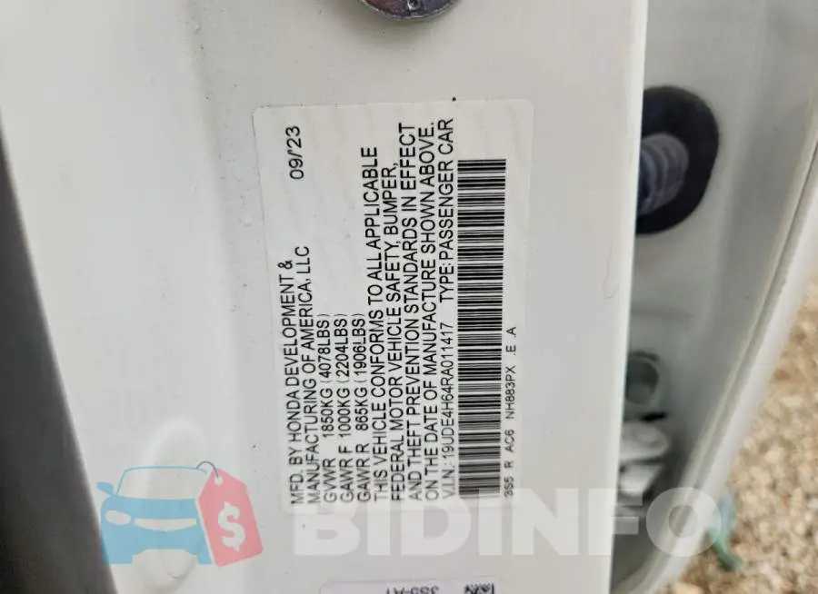 19UDE4H64RA011417 Photo# 12