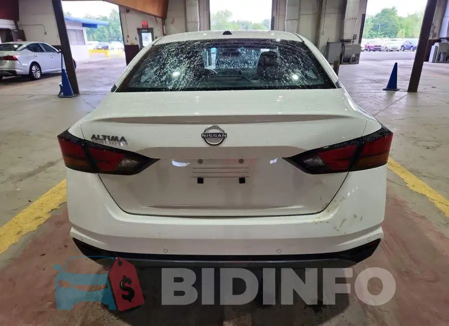 1N4BL4DV2TN313397 Photo# 6