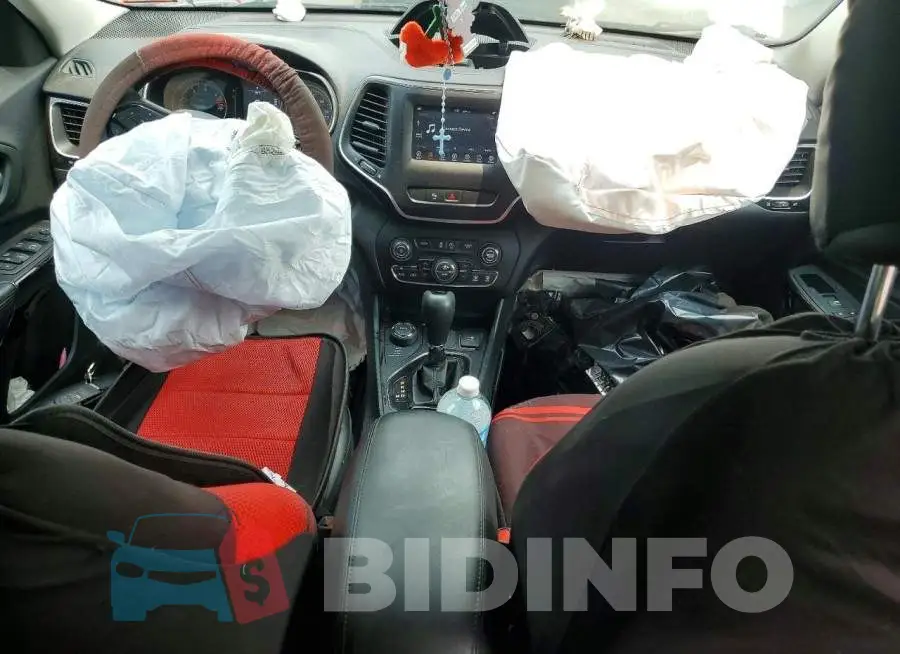 1C4PJMLB6KD418011 Photo# 8