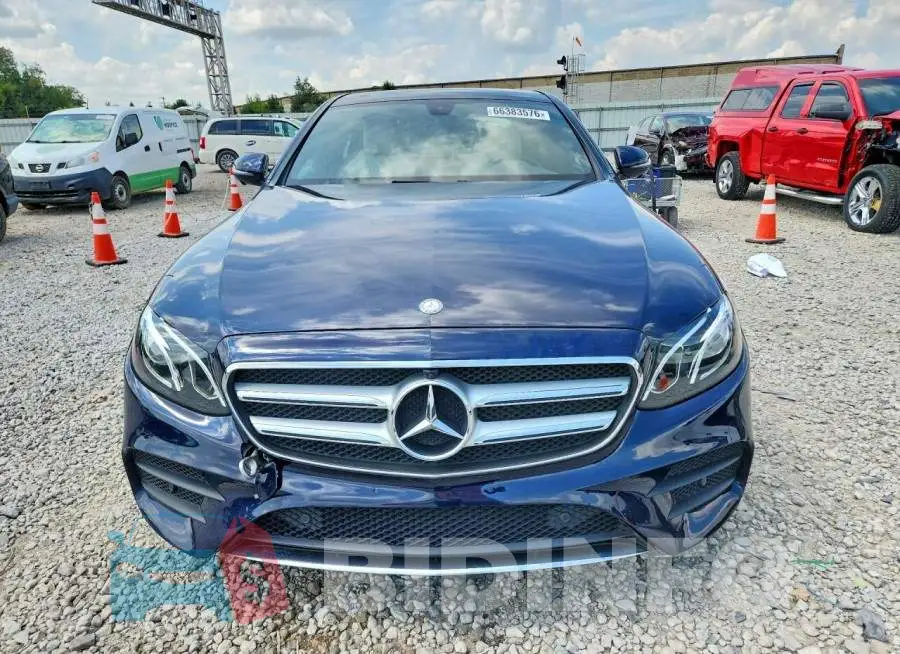 WDDZF4KB3KA535354 Photo# 5