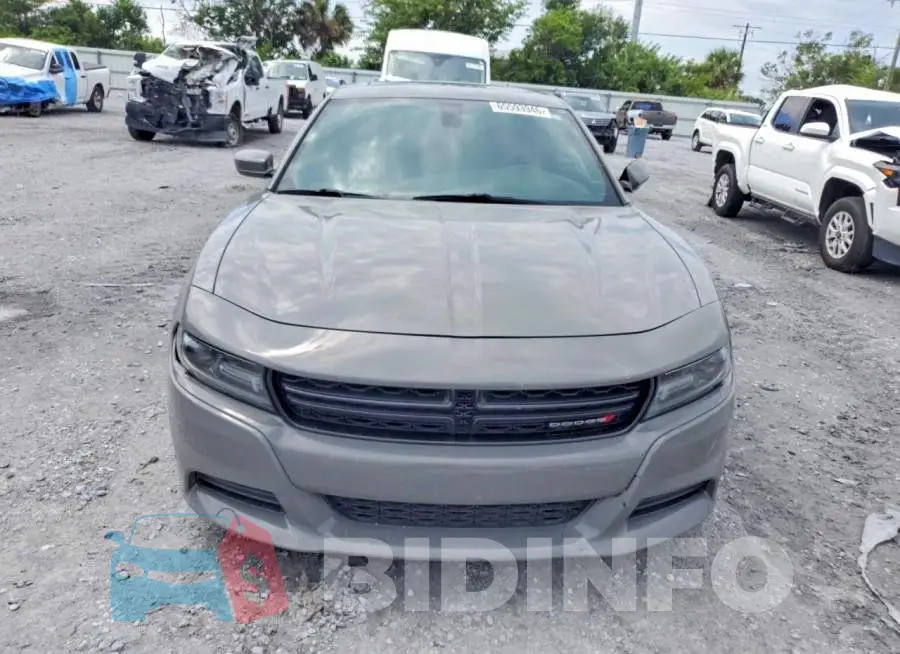 2C3CDXBG1KH717675 Photo# 5