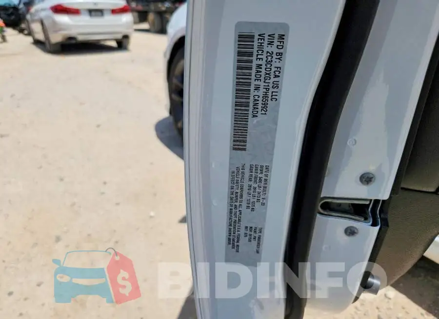 2C3CDXGJ1PH659921 Photo# 12