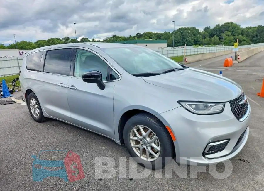2C4RC1BG7RR149099 Photo# 4