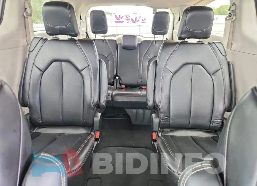 2C4RC1BG7RR149099 Photo# 10
