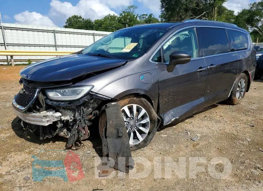 2C4RC1L79MR581281 Photo# 1