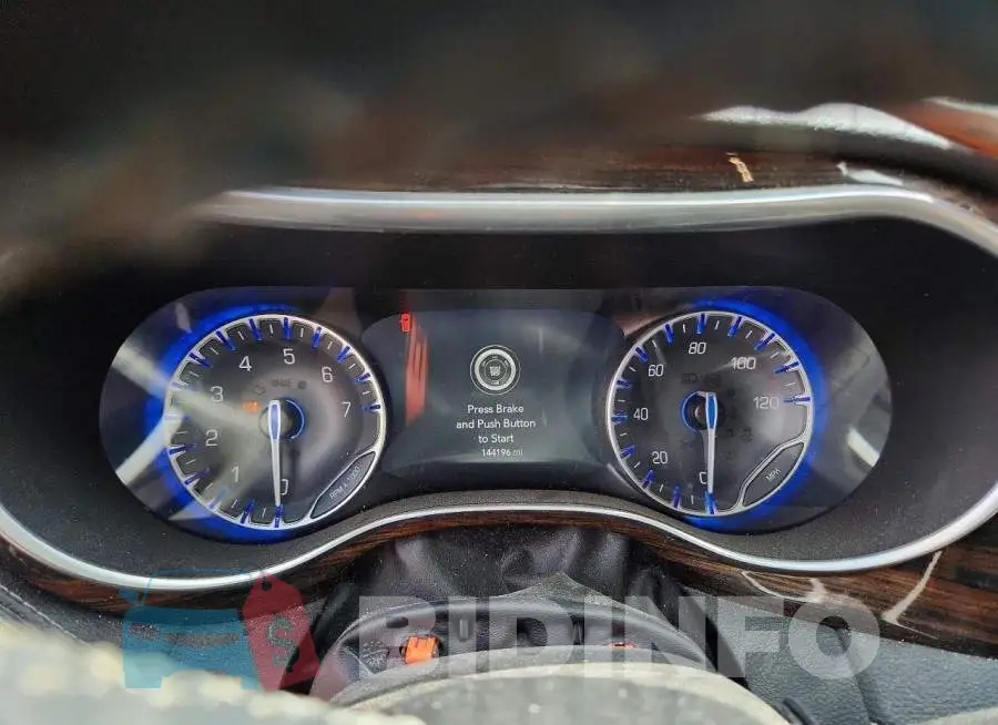 2C4RC3GGXNR174884 Photo# 9