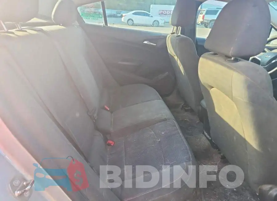 1G1BC5SM7J7143770 Photo# 10