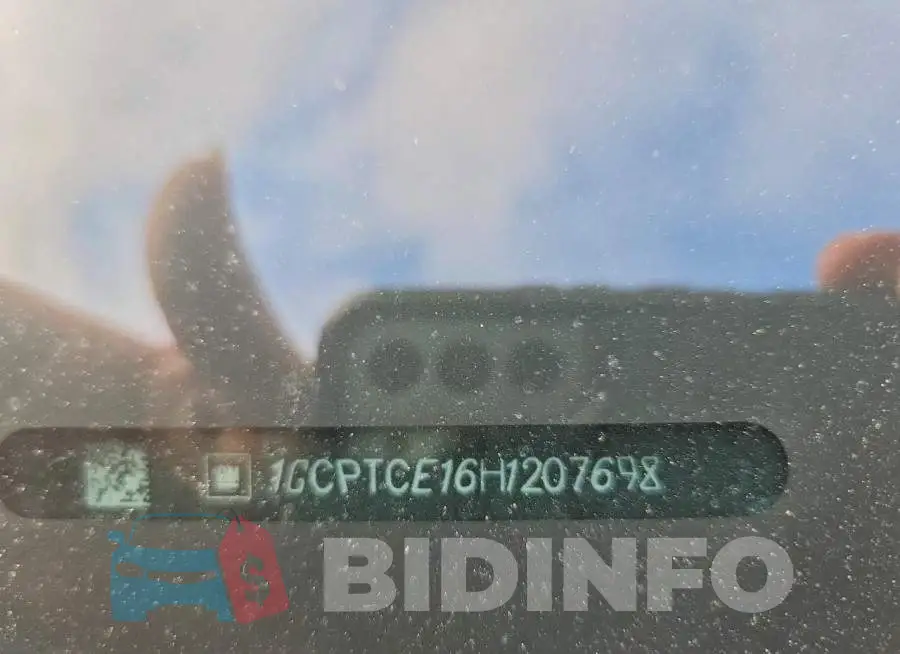 1GCPTCE16H1207698 Photo# 12