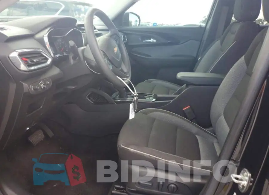 KL79MPSL7PB135869 Photo# 7
