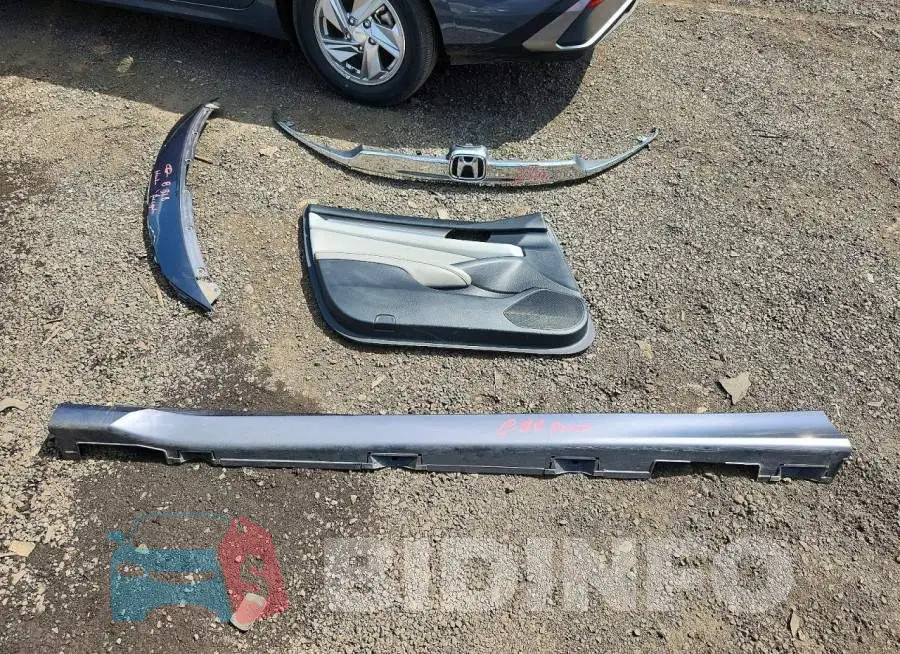 1HGCV1F17JA169689 Photo# 12